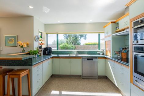 Photo of property in 132 Round Hill Road, Loburn, 7472