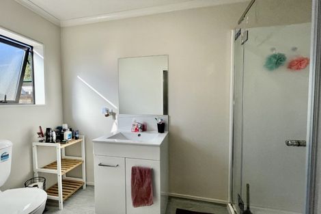 Photo of property in 51b Woodside Road, Massey, Auckland, 0614