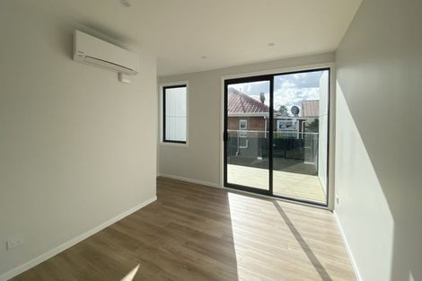 Photo of property in 9 Pukakaho Lane, Papatoetoe, Auckland, 2025