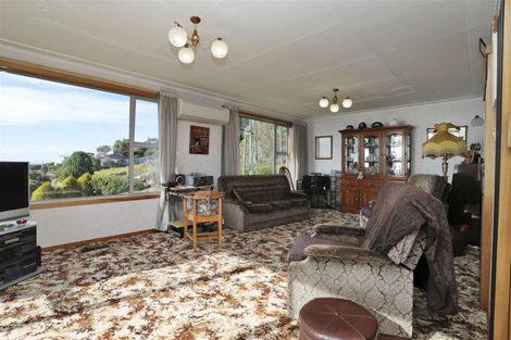 Photo of property in 68 Marine Parade, Bluff, 9814