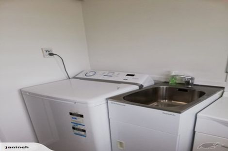 Photo of property in 4/9 Curletts Road, Sockburn, Christchurch, 8042