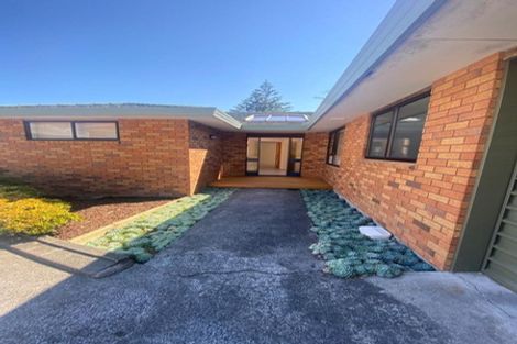 Photo of property in 2/7 Havelock Avenue, Forrest Hill, Auckland, 0620