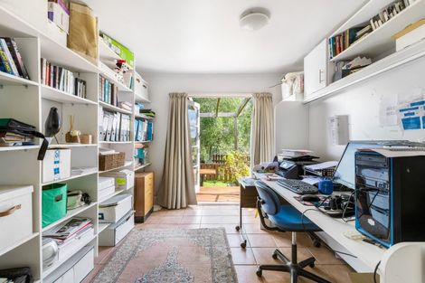 Photo of property in 98 Hanham Road, Kumeu, 0891