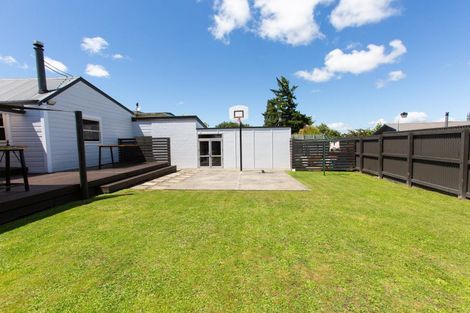 Photo of property in 11 Albert Street, Dannevirke, 4930