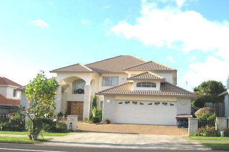 Photo of property in 18 Jane Eyre Drive, Somerville, Auckland, 2014