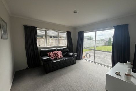 Photo of property in 150 Navigation Drive, Whitby, Porirua, 5024