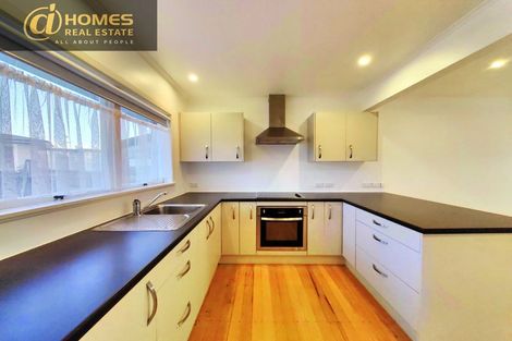 Photo of property in 2/12 Raines Avenue, Forrest Hill, Auckland, 0620