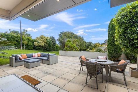 Photo of property in 42a Tindalls Bay Road, Tindalls Beach, Whangaparaoa, 0930