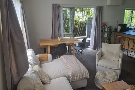 Photo of property in 18a Hythe Terrace, Mairangi Bay, Auckland, 0630