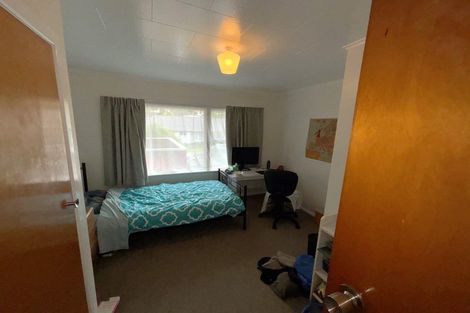 Photo of property in 2 Thurleigh Grove, Karori, Wellington, 6012