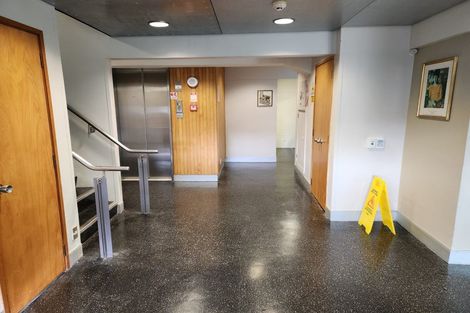 Photo of property in Mansfield Towers, 1 Grant Road, Thorndon, Wellington, 6011