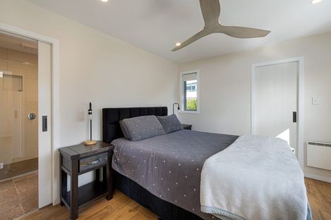 Photo of property in 29 Hyde Road, Rothesay Bay, Auckland, 0630