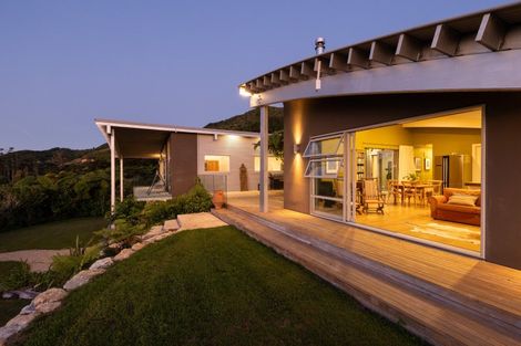 Photo of property in 1160a Abel Tasman Drive, Ligar Bay, Takaka, 7183