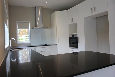 Photo of property in 29 Applemoors Way, Riverhead, 0820