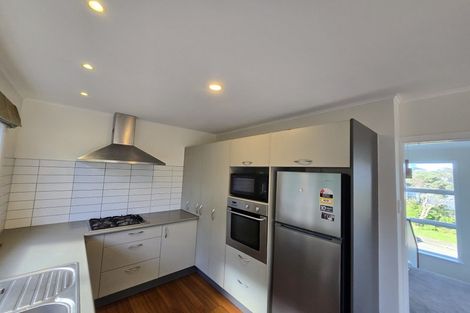 Photo of property in 94 Amapur Drive, Ngaio, Wellington, 6035