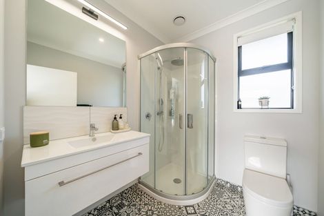 Photo of property in 117 Mawai Hakona Drive, Wallaceville, Upper Hutt, 5018