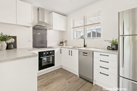 Photo of property in 10 Mahupuku Street, Greytown, 5712