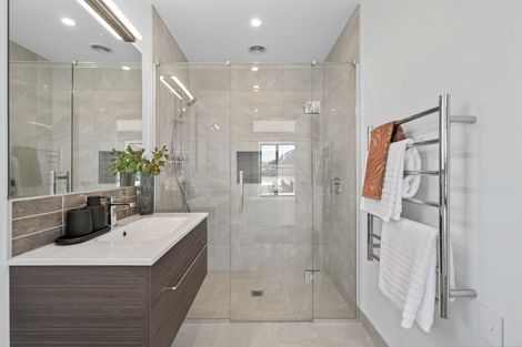 Photo of property in 15 Silverwood Lane, Leamington, Cambridge, 3495