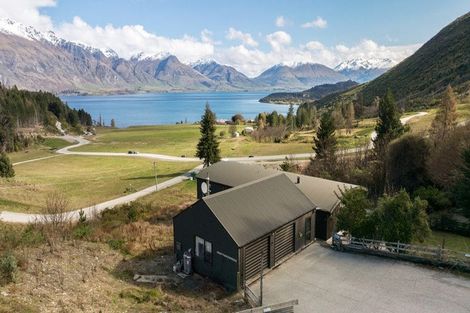 Photo of property in 32 Closeburn Road, Closeburn, Queenstown, 9371
