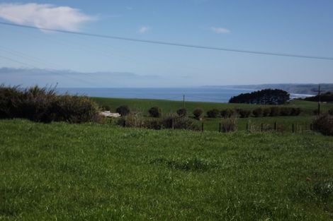 Photo of property in 669b Te Hutewai Road, Raglan, 3296