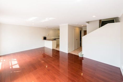 Photo of property in 6/78 Fernhill Way, Oteha, Auckland, 0632