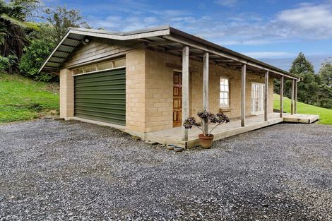 Photo of property in 278 Forest Hill Road, Waiatarua, Auckland, 0612