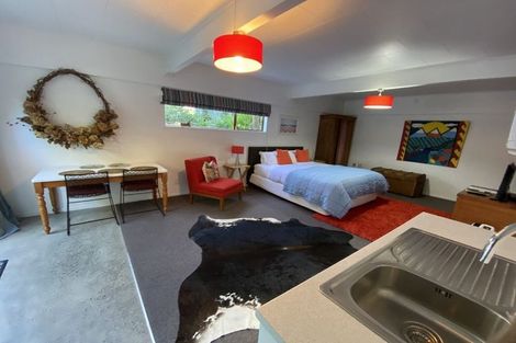 Photo of property in 1 Kopanga Road, Havelock North, 4130