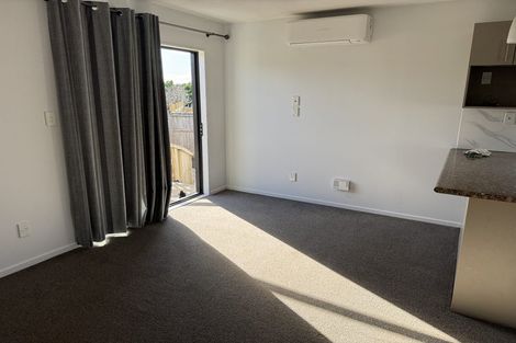 Photo of property in 26 Nile Road, Kelston, Auckland, 0602