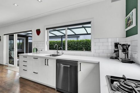 Photo of property in 2 Northpoint Way, Bell Block, New Plymouth, 4312