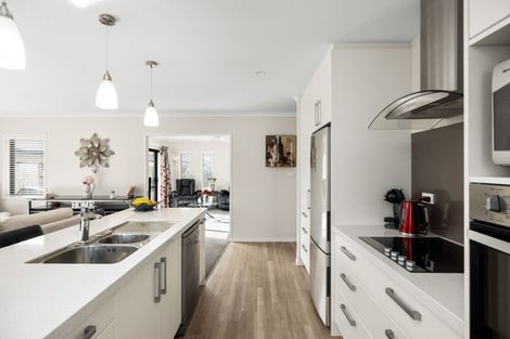 Photo of property in 40 Penetaka Heights, Pyes Pa, Tauranga, 3112