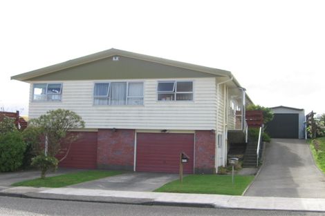 Photo of property in 67a Horokiwi Road West, Newlands, Wellington, 6037