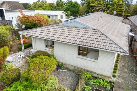 Photo of property in 25b Pehi Kupa Street, Waikanae, 5036