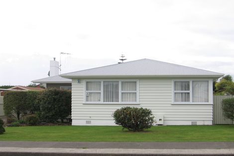 Photo of property in 4 Collingwood Street, Levin, 5510