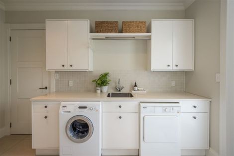 Photo of property in 6 Wairarapa Terrace, Merivale, Christchurch, 8014