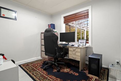 Photo of property in 112 Wakari Road, Helensburgh, Dunedin, 9010