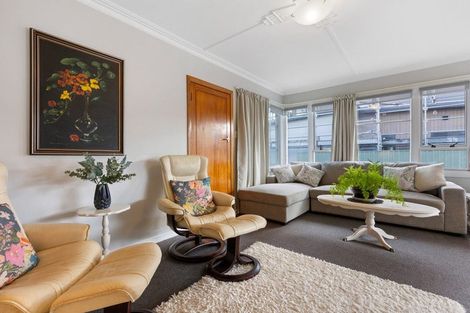 Photo of property in 1/5 Rainsford Street, Moturoa, New Plymouth, 4310