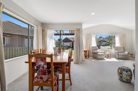 Photo of property in 6 The Boulevard, Red Beach, 0932