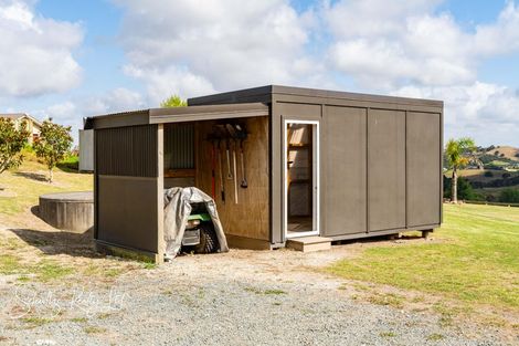 Photo of property in 918 Oneriri Road, Kaiwaka, 0573