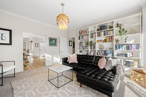 Photo of property in 36 Stapletons Road, Richmond, Christchurch, 8013