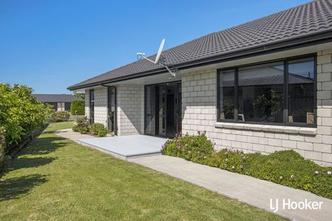 Photo of property in 11 Reel Road, Athenree, Waihi Beach, 3611