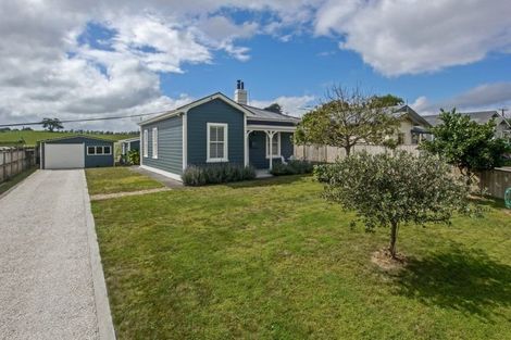 Photo of property in 19 Crown Road, Paerata, Pukekohe, 2676