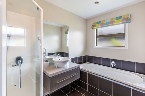 Photo of property in 10 Harling Close, Nukuhau, Taupo, 3330