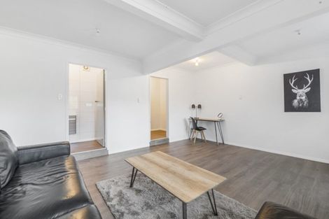 Photo of property in 33 Thomas Street, Stokes Valley, Lower Hutt, 5019