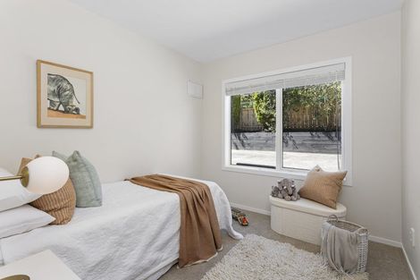 Photo of property in 1/31 Oteha Valley Road, Northcross, Auckland, 0632