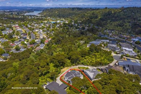 Photo of property in 8 Rahotu Way, Bayview, Auckland, 0629