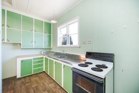 Photo of property in 14 Belvedere Crescent, Takaro, Palmerston North, 4412