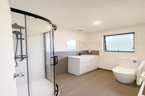 Photo of property in 5 Skyla Place, Massey, Auckland, 0614