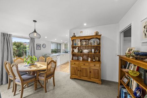 Photo of property in 6b Saint Leonards Square, Sumner, Christchurch, 8081