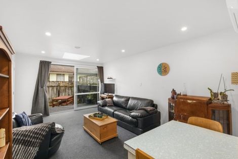 Photo of property in 1/15 Lane Street, Wallaceville, Upper Hutt, 5018