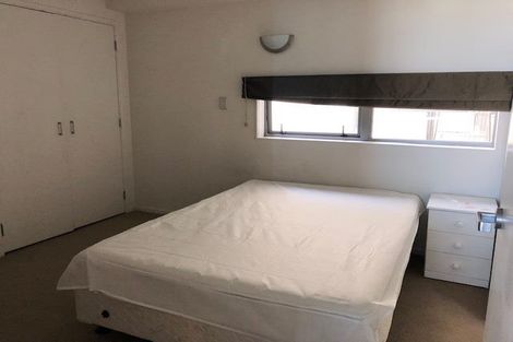 Photo of property in Alpha Apartments, 702/17 Vogel Lane, Auckland Central, Auckland, 1010